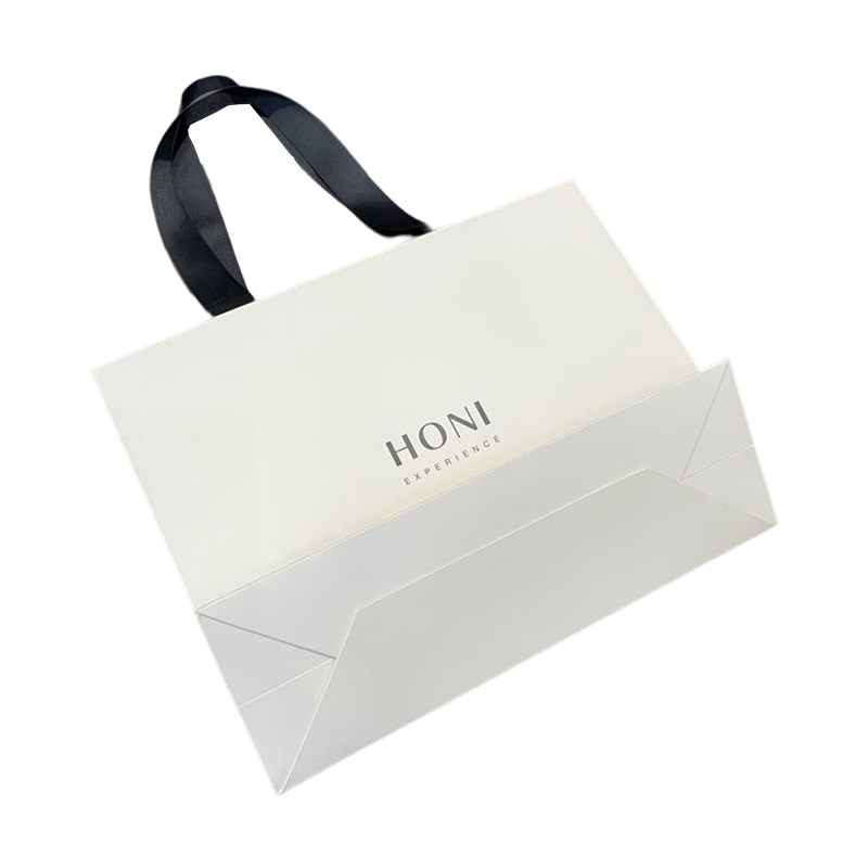 Custom Fashion Luxury Gift Bags White Paper Bag Shopping Packaging Bag For Clothes