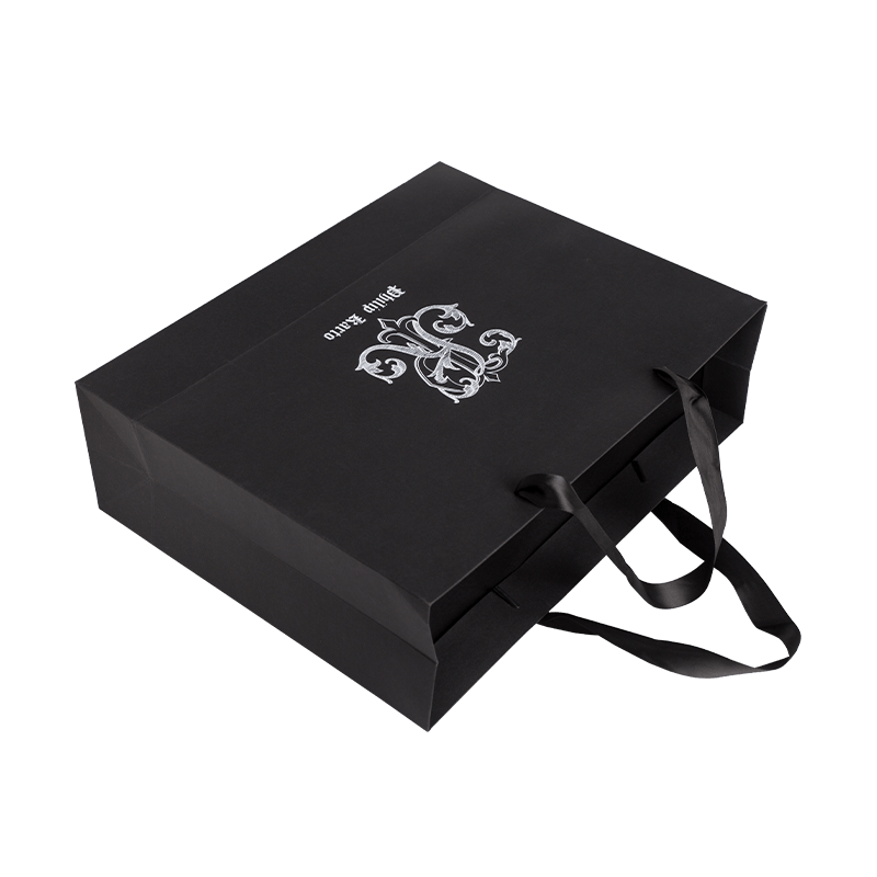 Luxury Paper Bag Customised Biodegradable Shopping Bags Matt Black Gift Bags With Handle